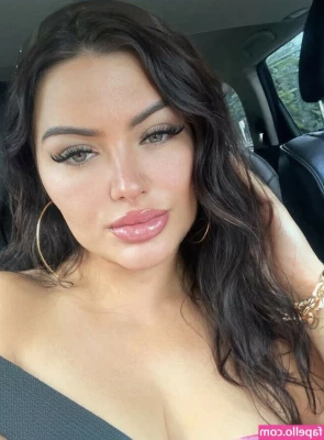missyoungb - Don’t forget I’ve got more than just tits love 🥴 more ass