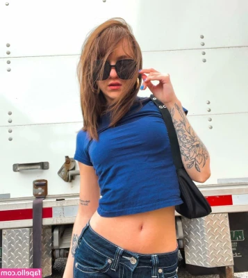 SarraCicero - Wanna know what will happen next? 😈