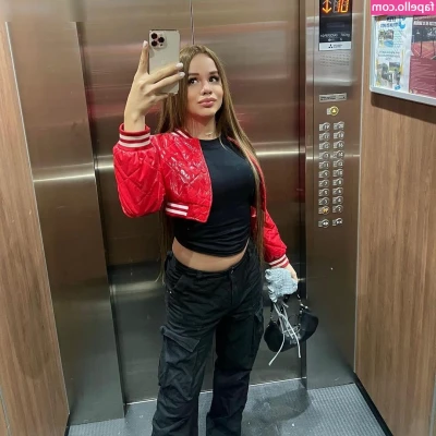 Valery Mcqueen [ valery-mcqueen ] - New POV video coming soon to the dms🤪👅 * * * * @j.gloom