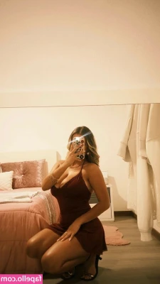 Beatriz De Rocha [ beatriz-de-rocha ] - My dumb loser wearing what was my pretty g string hiding a tiny