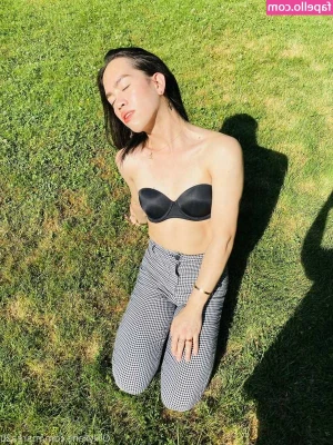 Marga Mari [ marga-mari ] - Looking for kisses 😘