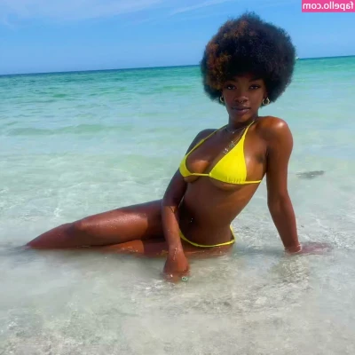 theegoddessg - Oh baby... I'm in the mood for your cock. Watch me striptease for
