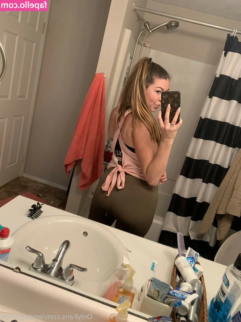 Emilayyy Babayy [ emilayyy-babayy ] - Hello! Just letting ya know that a new release is coming to my VIP