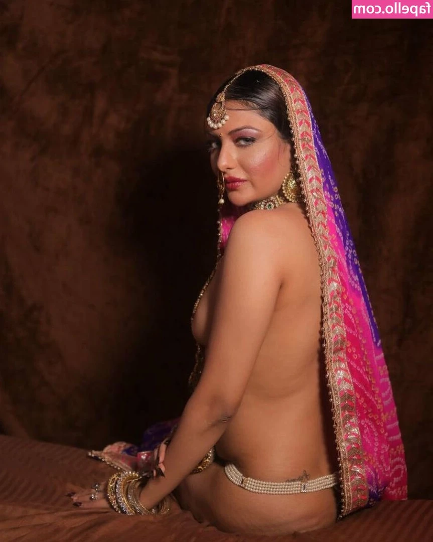 Khushi Mukherjee [ khushi-mukherjee ] - A Day In The Life Pics 2