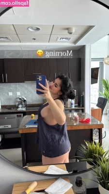 Dilara Deniz [ dilara-deniz ] - wanna bend me over? 😘