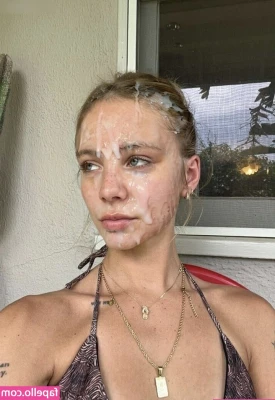 Anna Shumate [ anna-shumate-19 ] - you can see the difference to instagram here