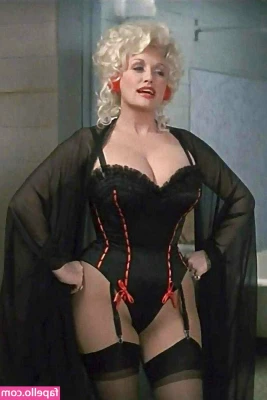 Dolly Parton [ dolly-parton ] - can’t wait till clubs open back up 😩