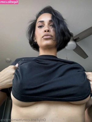 Mami Erotica [ mami-erotica-4 ] - Would you fuck me in this?😈
