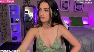 Jessitcuh - Would you go cycling with me?🥰