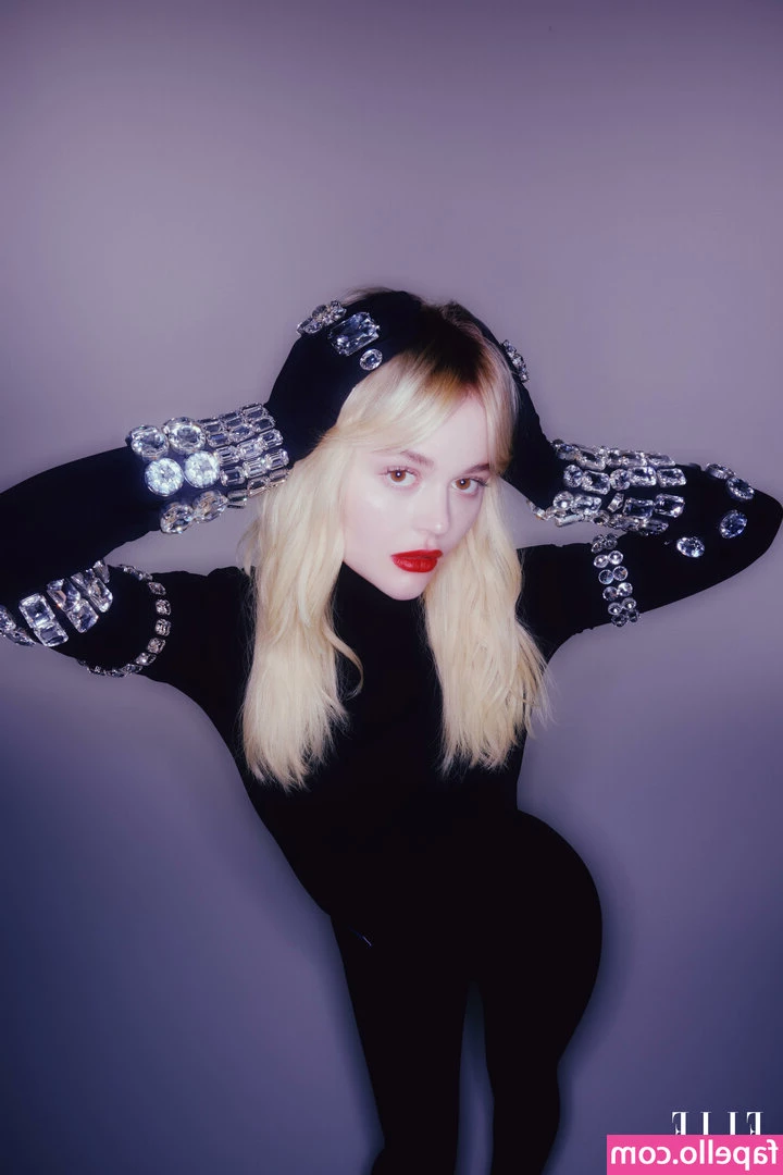 Emily Alyn Lind [ emily-alyn-lind ] - Add me guys