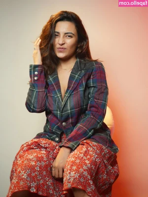 Jinal Joshi [ jinal-joshi ] - Who's first? 😘