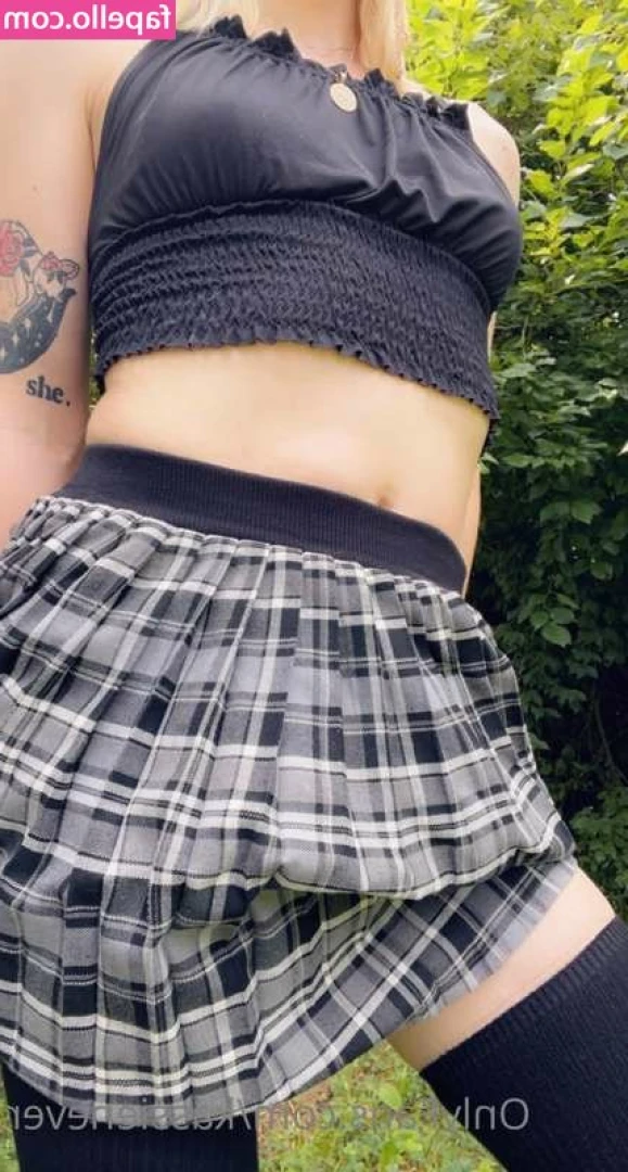 Kassie Never [ kassie-never ] - for 50$ I will do the next stream with a new sexy outfit <3