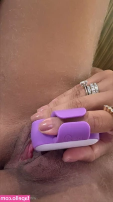 Mulher Melão [ mulher-melao ] - Hola papi 👅👅 I sent you a new sextape 3sum with lena the plug