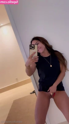 Mulher Melão [ mulher-melao ] - Happy Hump Day  Enjoy these older booty photos  I ll be celebrating