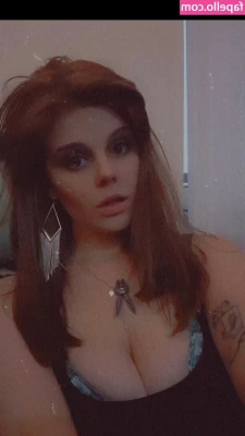 Lexi_Lovies [ lexi-lovies ] - Good morning from my bed 💗