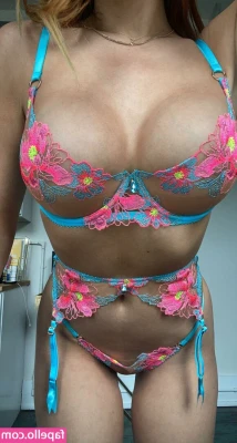 Jessie Baby [ jessie-baby ] - Mind if I fucked you over the mirror like this?
