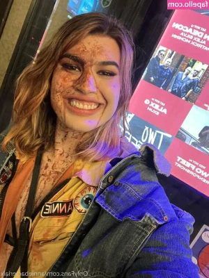 Annie Bacterial [ annie-bacterial ] - Good morning from your Pink Princess 🥰 This is the face of someone