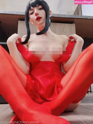 Carrykey - I'll spread it open and keep my knees far apart 🥒🍓