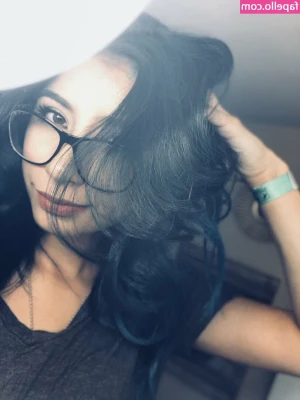 Emily Ibarra [ emily-ibarra ] - Your girl has her innocent part.. but I just love to get nasty!😈