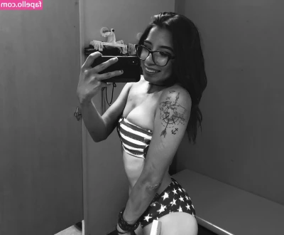 Emily Ibarra [ emily-ibarra ] - Good morning from me and my bare butt 🌤🍑