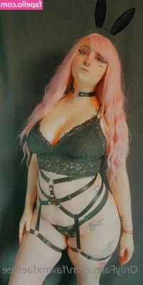 sirennnyxxfree - Sexy pink hmmmm   ebony  ebonygoddess  ebonymodel