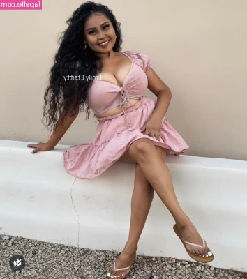 Emily Etsitty [ emily-etsitty ] - She calls me Daddy😏