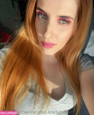 anniechloesworld - Se vienen unos squirts muy ricos 💦🧊