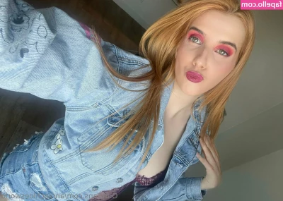 anniechloesworld - Before falling on the pole