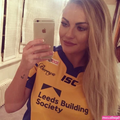 Chanel Cresswell [ chanel-cresswell ] - My hairy pussy was made to be filled 😵‍💫💦