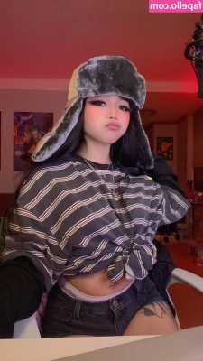 Wasabiicat - You re going to stroke to Mommy s perfect tits  whilst I tell you