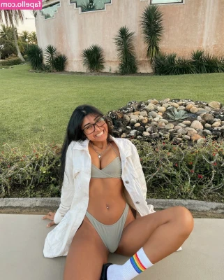  [ gabrielle-wlisses ] - Start your day with me hun!
