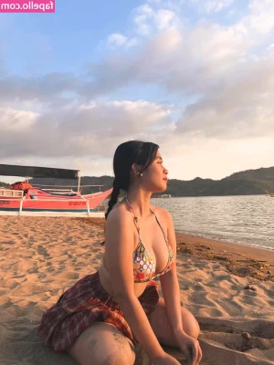 _lorenelle [ lorenelle ] - Hey!  I had a weekend of mad adventuring and its taken it out of me.