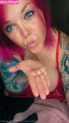 koko_cakes_queen [ koko-cakes-queen ] - Happy Saturday my friends  What better way to spend it than by