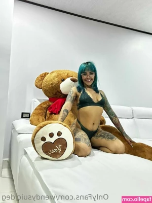 wendysuicideg - Visions passing to the New Reality   PatchezClownz