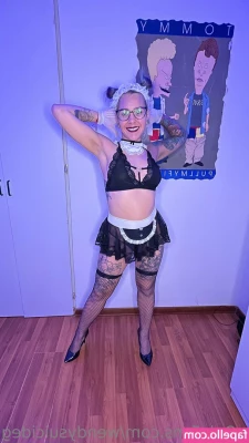 wendysuicideg - salty  sweaty cock post-run   wanna lick