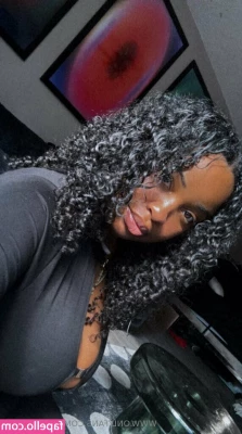 msixelaa [ msixelaa-3 ] - Happy Thirsty Thursday      Scroll   to see more  5 minute deep