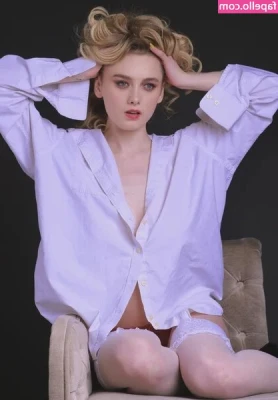 LittleAngelBlue - don’t my mommy milkers look amazing in this top?!