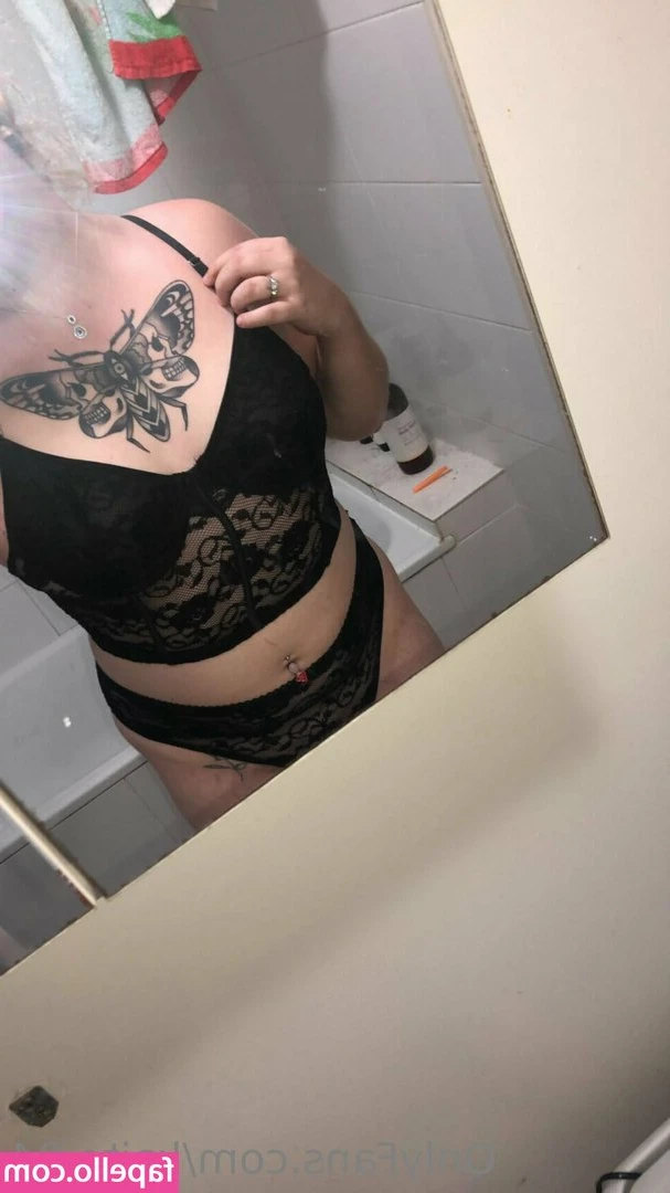 Kaitlyn O'sullivan [ kaitlyn-o-sullivan ] - Lick my ass? 💕