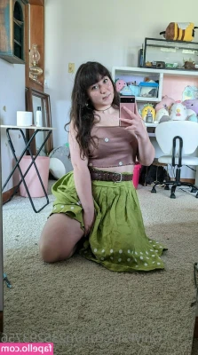 delilahthebaker - Write me, I'm online and ready to play!😏