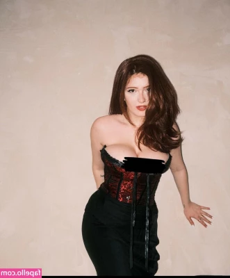 notemilyb - SEXY GIRL  alyalore IS THE MOST EXPENDABLE BEAUTY EVER  SHE WILL