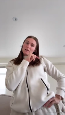 Alysha Newman [ alysha-newman-18 ] - Trip to the Beach over the weekend  more spicy videos drop tomorrow