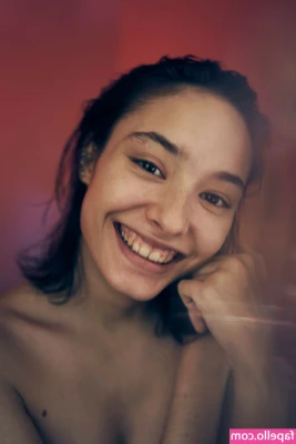 Sofia Toledo [ sofia-toledo ] - Join me in bed?