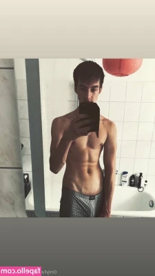 ambroxios - Do you like to tan?