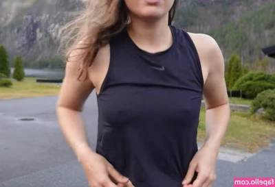 Sabrina Outdoor [ sabrina-outdoor ] - Currently got a broken foot    Help a girl get back on her feet  