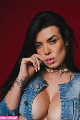Prazer Lilith [ prazer-lilith ] - Going live tonight at 7pst 😈🥵