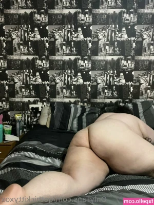 gothickittyxox - What a crazy day! I'm really all tuckered out now haha but also