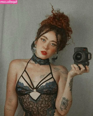 Espairecida - might need to start wearing these kinda outfits more often 😋