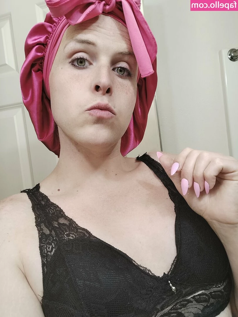 ladyboylane - You sissies dont deserve my attention