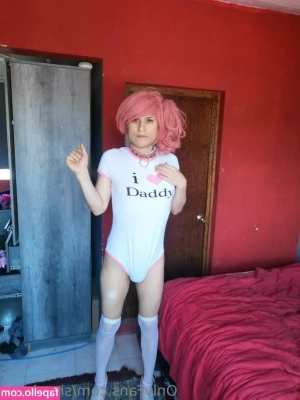 sissyhope - feelin yummy