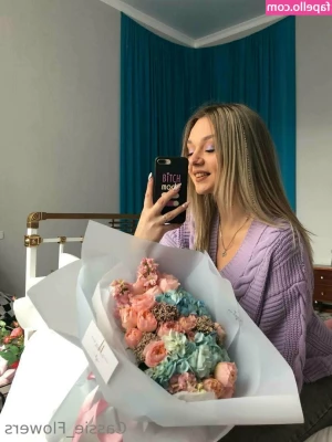 cassie_flower [ cassie-flower ] - New custom video  I ll try to teach you how to use a condom